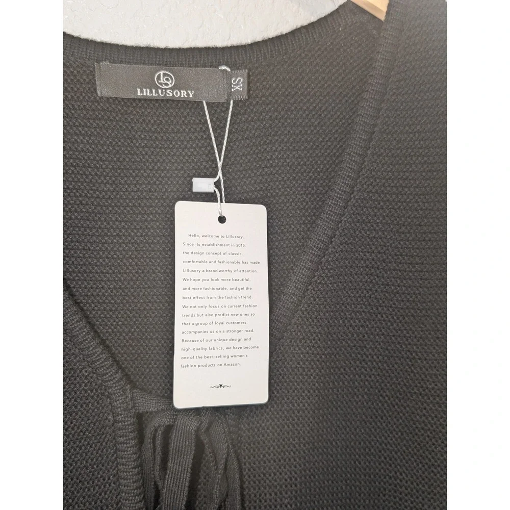 LILLUSORY black knit